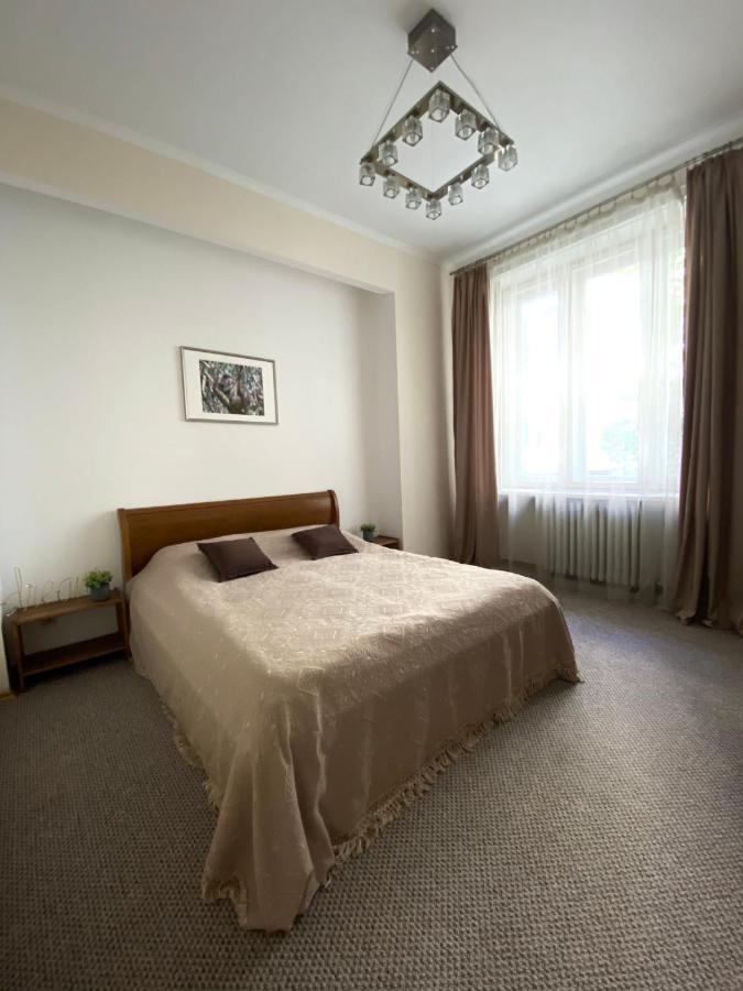 Family Apartment Lviv Ngoại thất bức ảnh