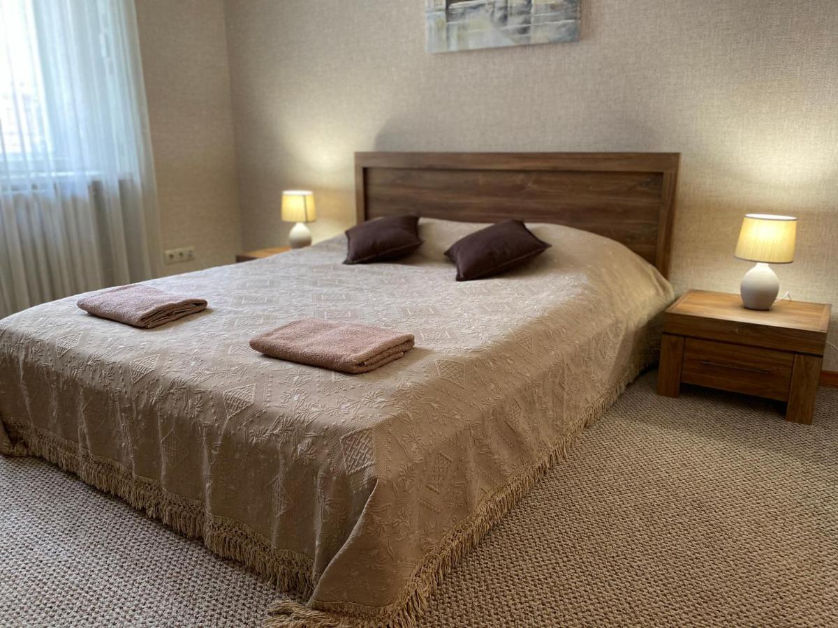 Family Apartment Lviv Ngoại thất bức ảnh